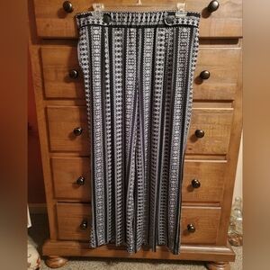 Star Style Flowy Chunky Button Black and White Pleated Pants XL